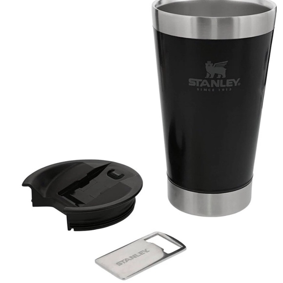 Yeti Pint with Lid and built in bottle opener - Picture 3 of 3